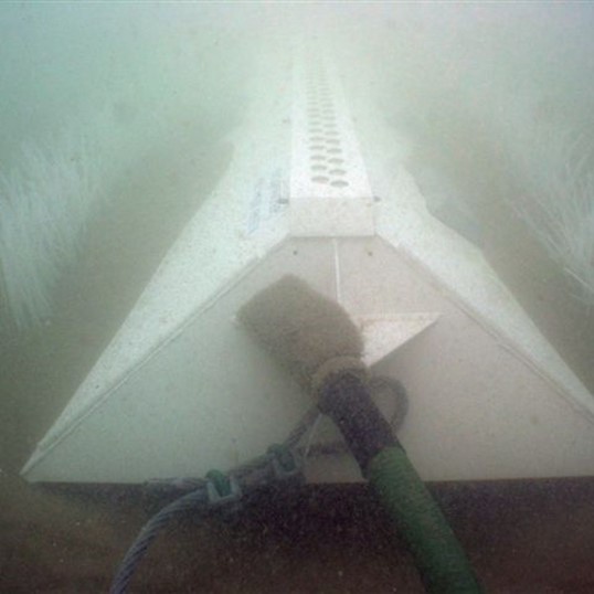T7 Anode on seabed.jpg