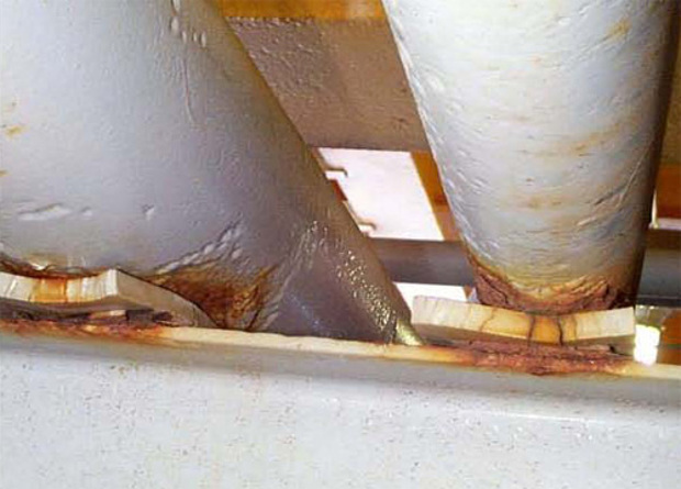 Why These 5 Common Pipe Support Designs Fail corrosion cell diagram 
