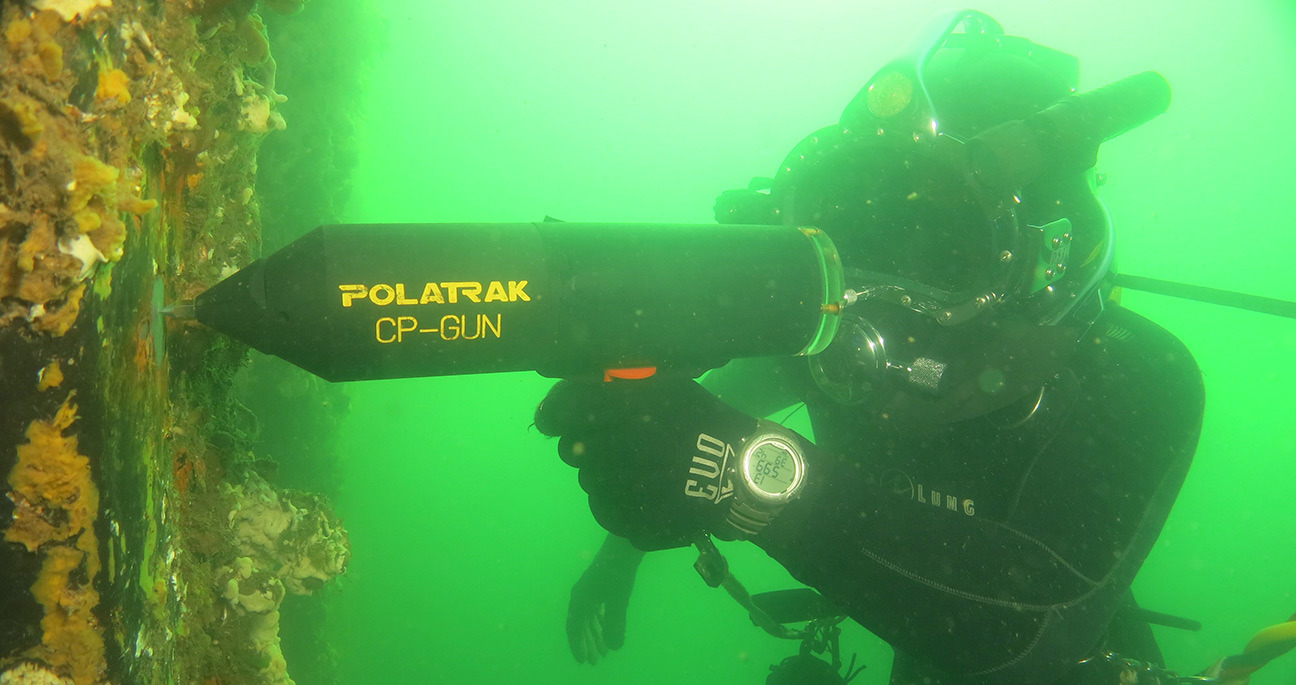 CP-Gun-Diver1296WEB.jpg